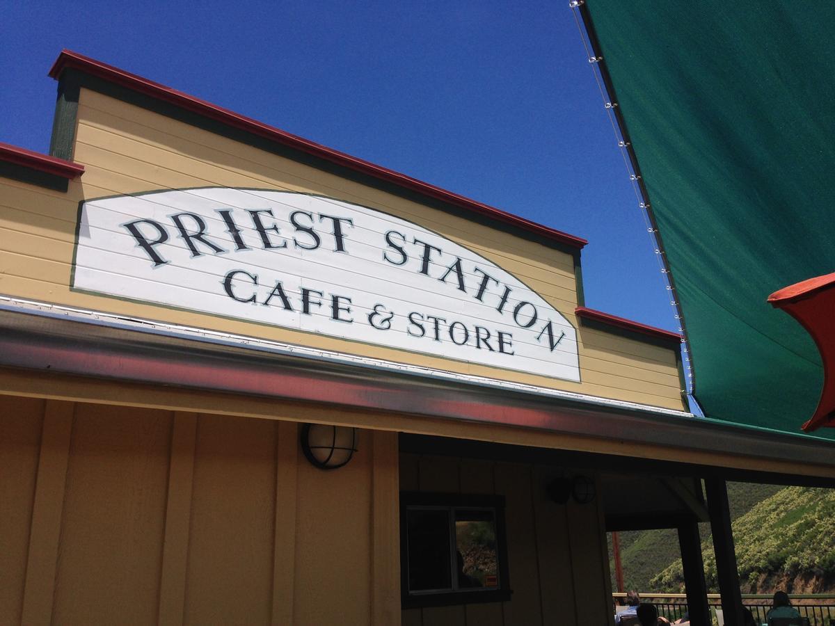 غروفلاند Priest Station Cafe & Cabins المظهر الخارجي الصورة
